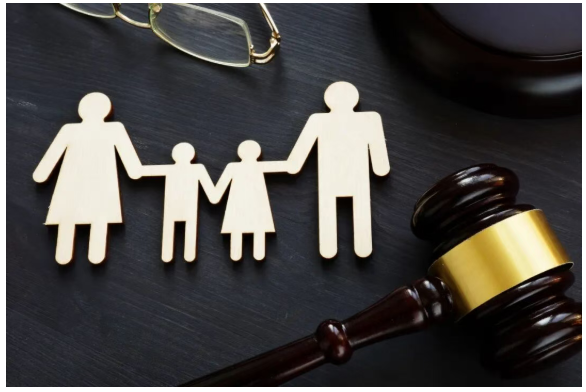 打破“一人一个”司法惯例！家理律师助母亲成功赢得两娃抚养权及财产